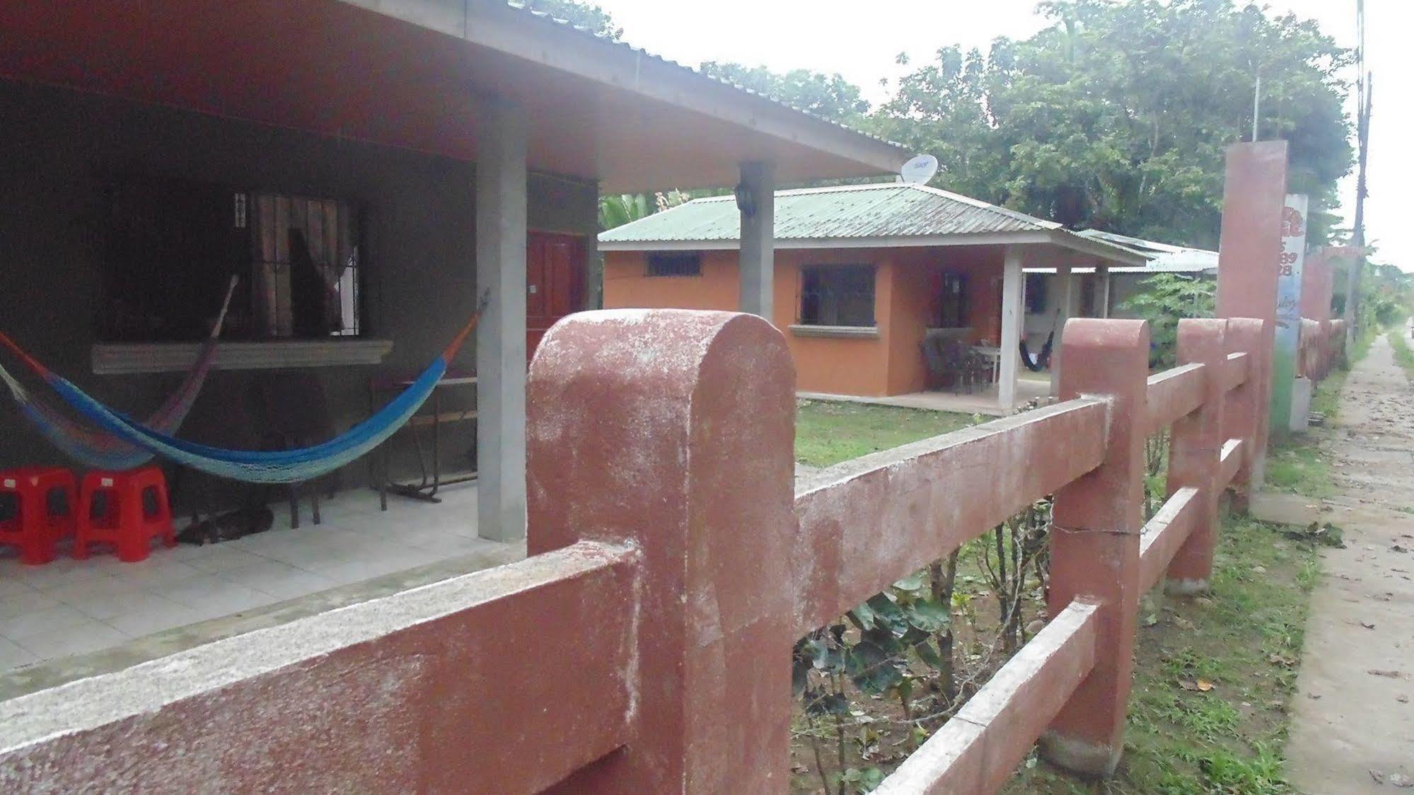 Cahuita Lodge Zewnętrze zdjęcie